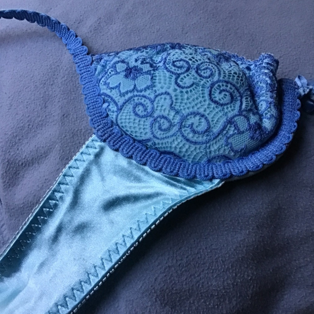 Victoria Secret Lingerie - Picture 6 of 7